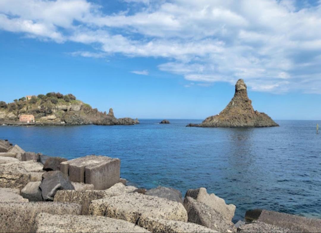 Il Sogno Di Trezza Villa Ачитреца Екстериор снимка